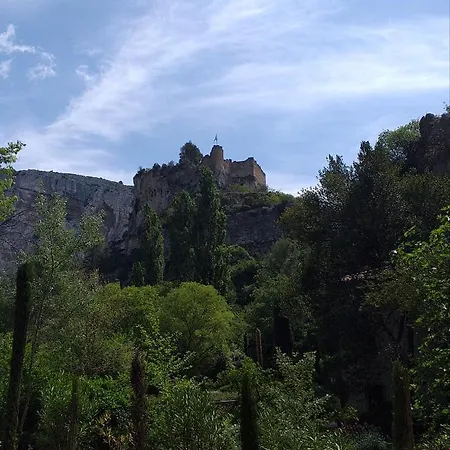 Maison Au Coeur De De Vaucluse, Nichee Sur Le Rocher Et Surplombant La Sorgue Holiday home Fontaine-de-Vaucluse